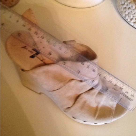 NWOT 7FAM SEVEN 4 ALL MANKIND SUEDE&WOOD PLATFORM - Picture 6 of 6